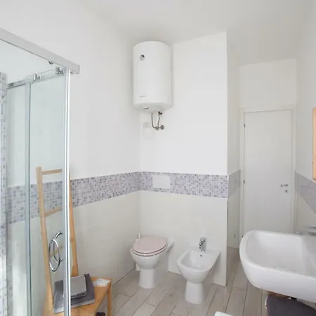 Lillaholidays Apartment Milan